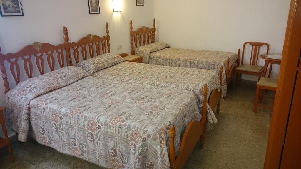 Hotel Tonet (Adults Only) Tossa de Mar Bagian luar foto